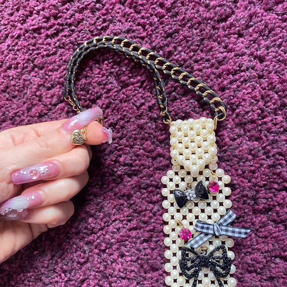 Betsey johnson pearl tie necklace - Picture 3 of 3